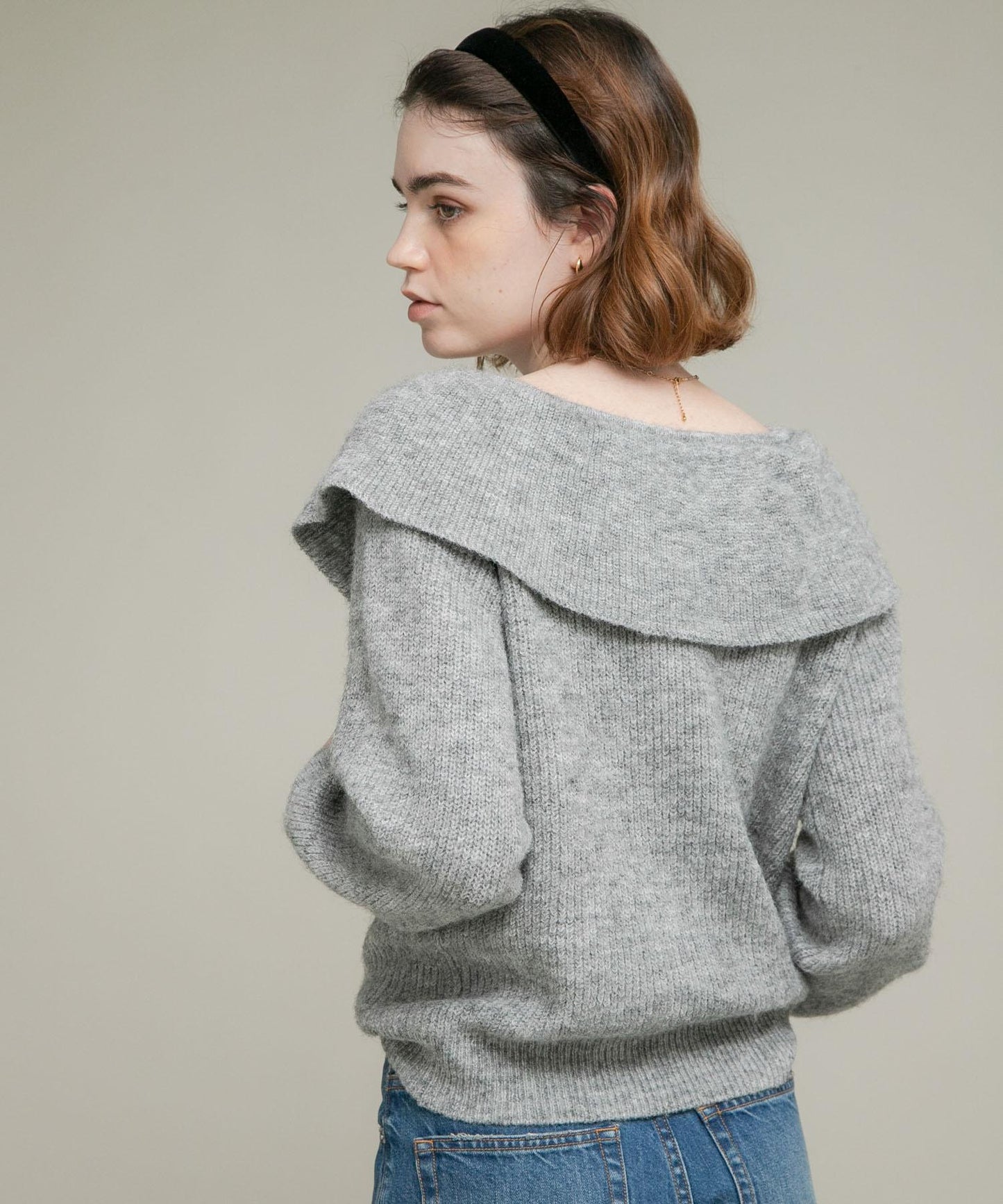 荷葉邊領針織衫