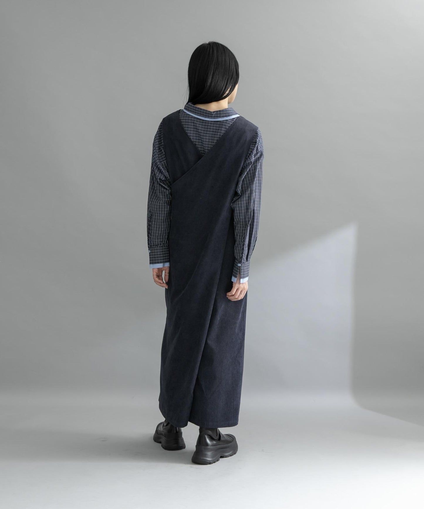 燈芯絨吊帶連衣裙