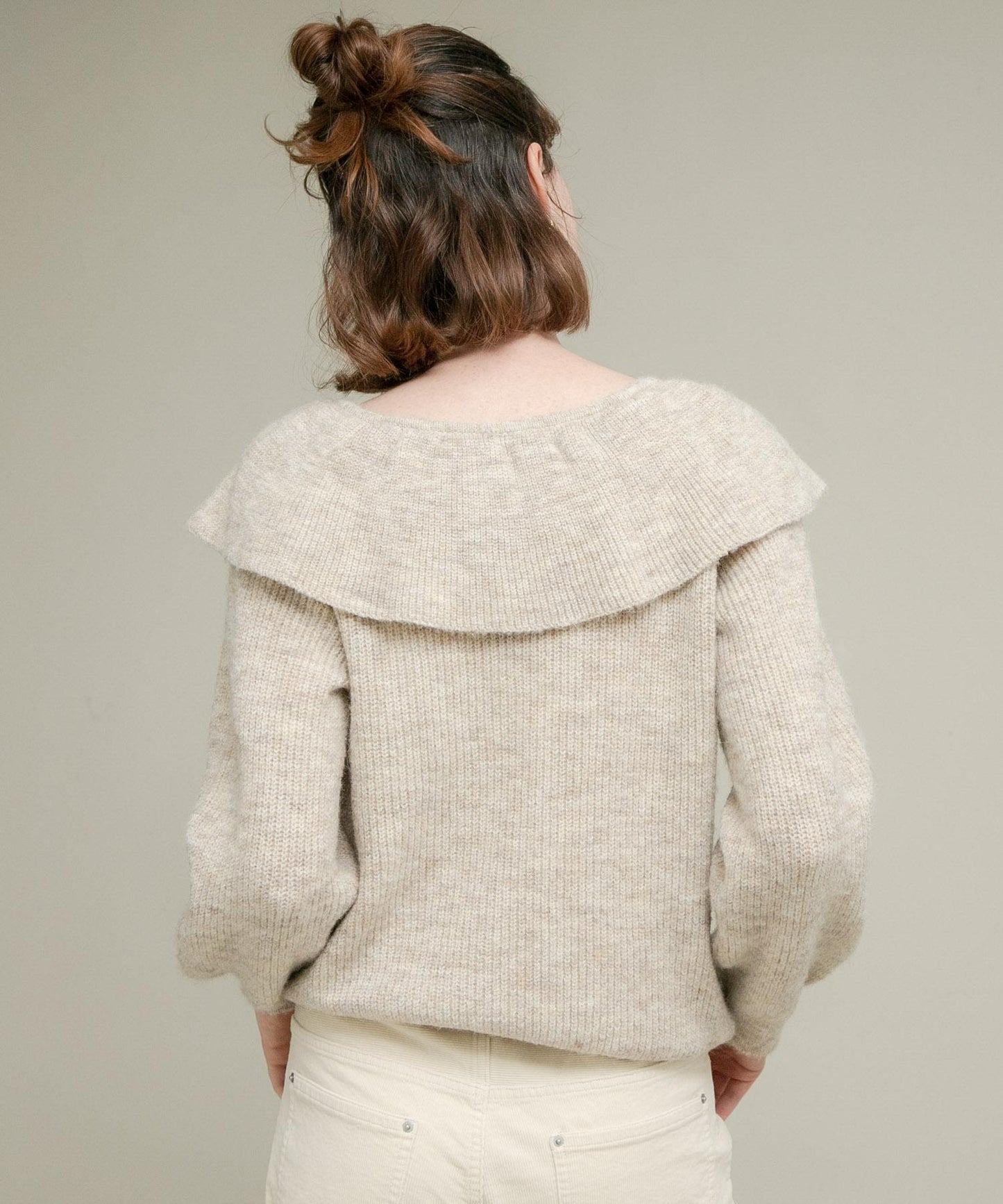 荷葉邊領針織衫