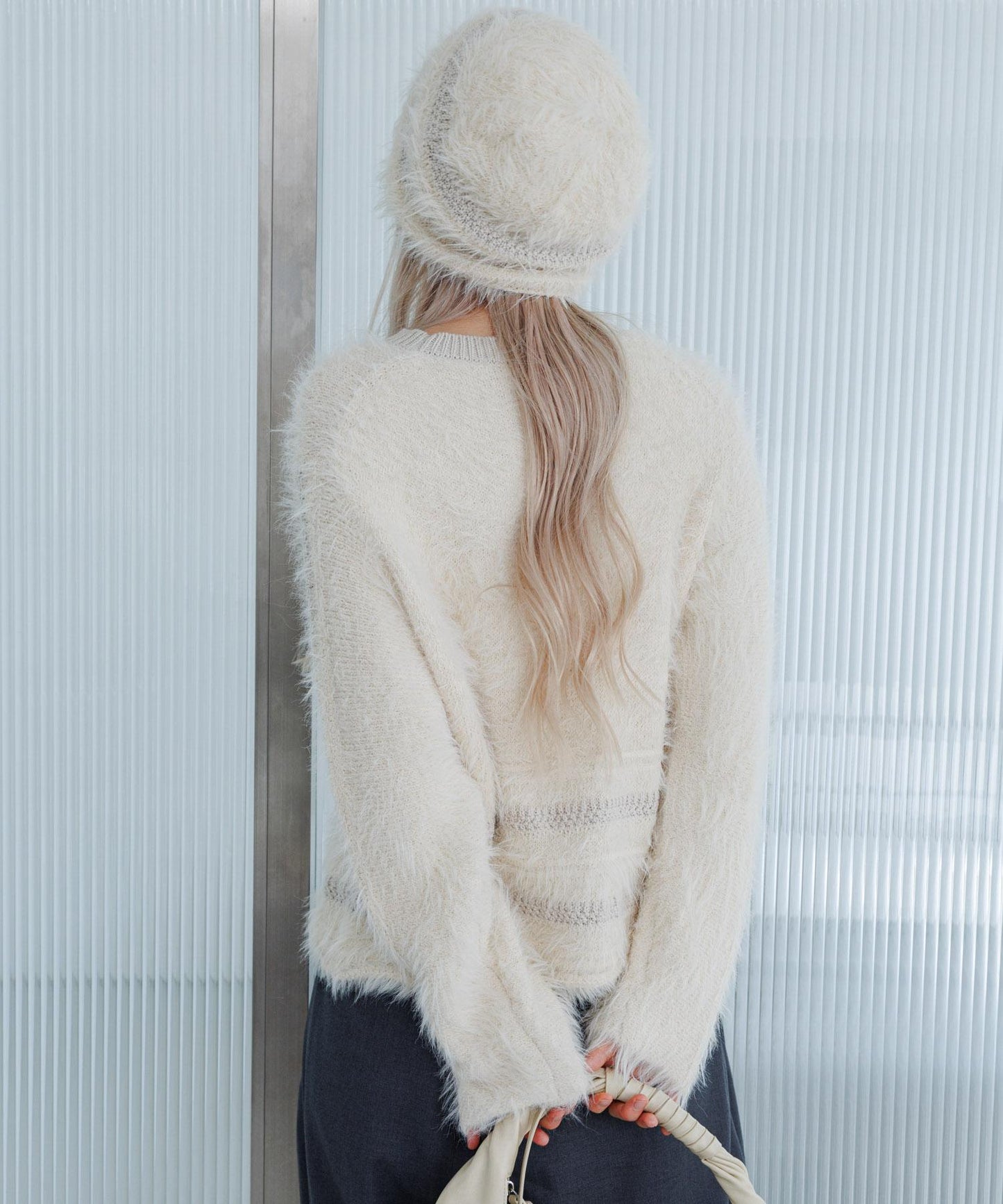 條紋設計長毛針織帽