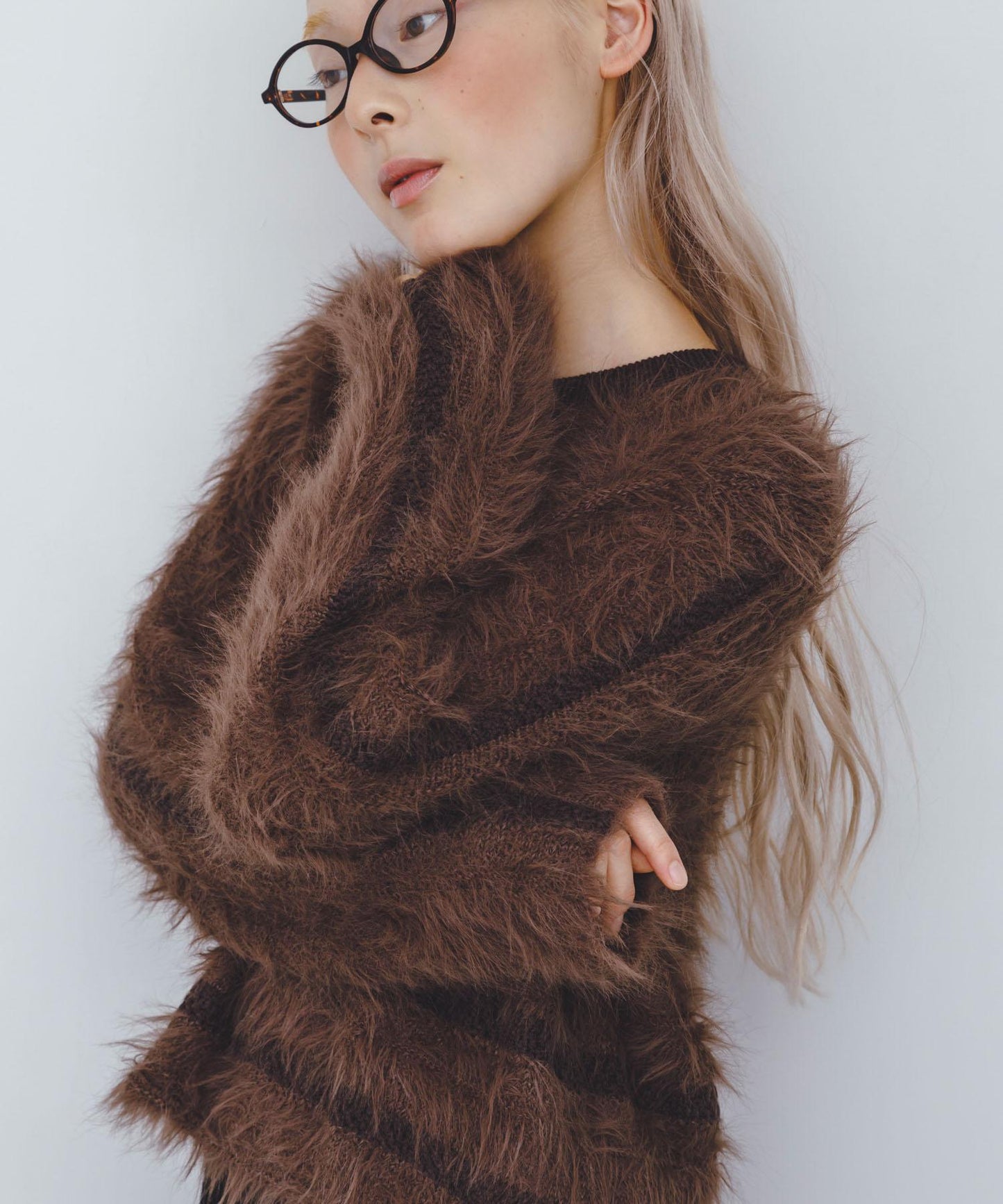 線條設計長毛針織衫