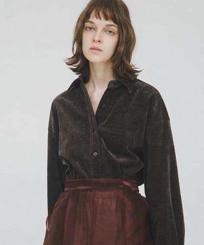 褶皺天鵝絨襯衫