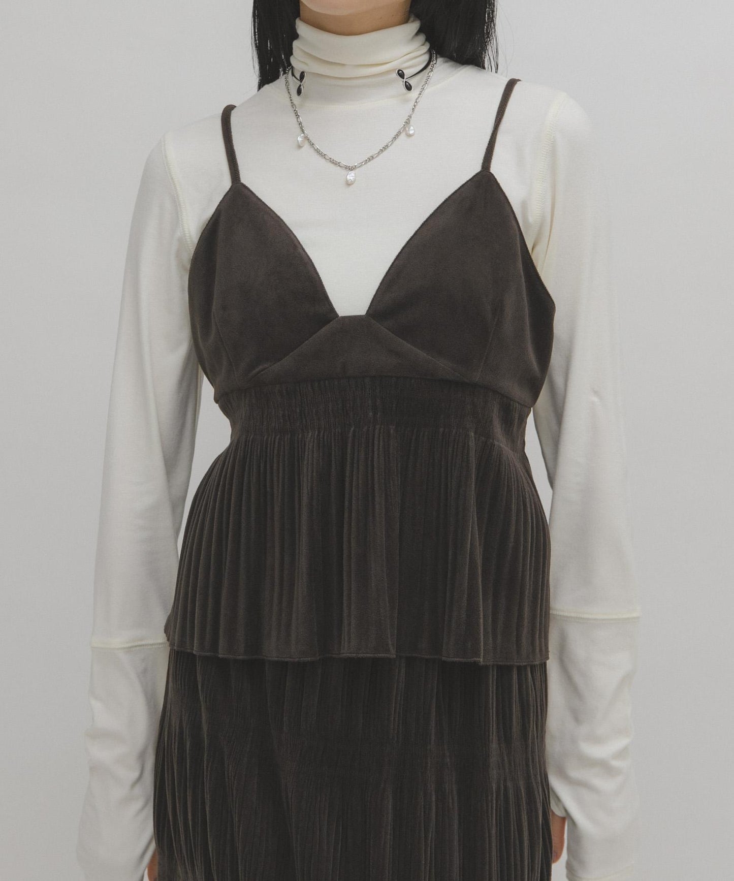 illi 高領基礎款T恤