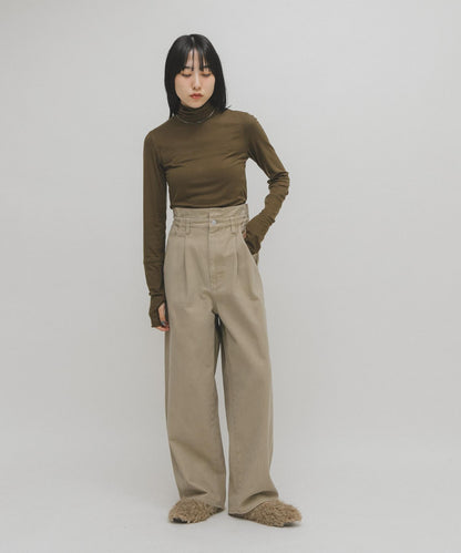 illi 高領基礎款T恤