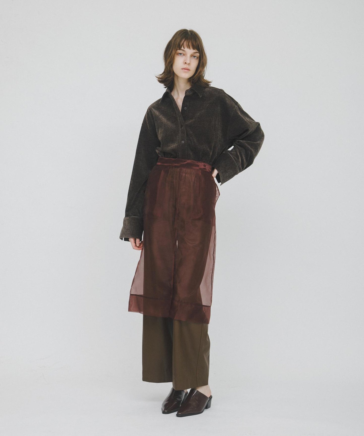 褶皺天鵝絨襯衫