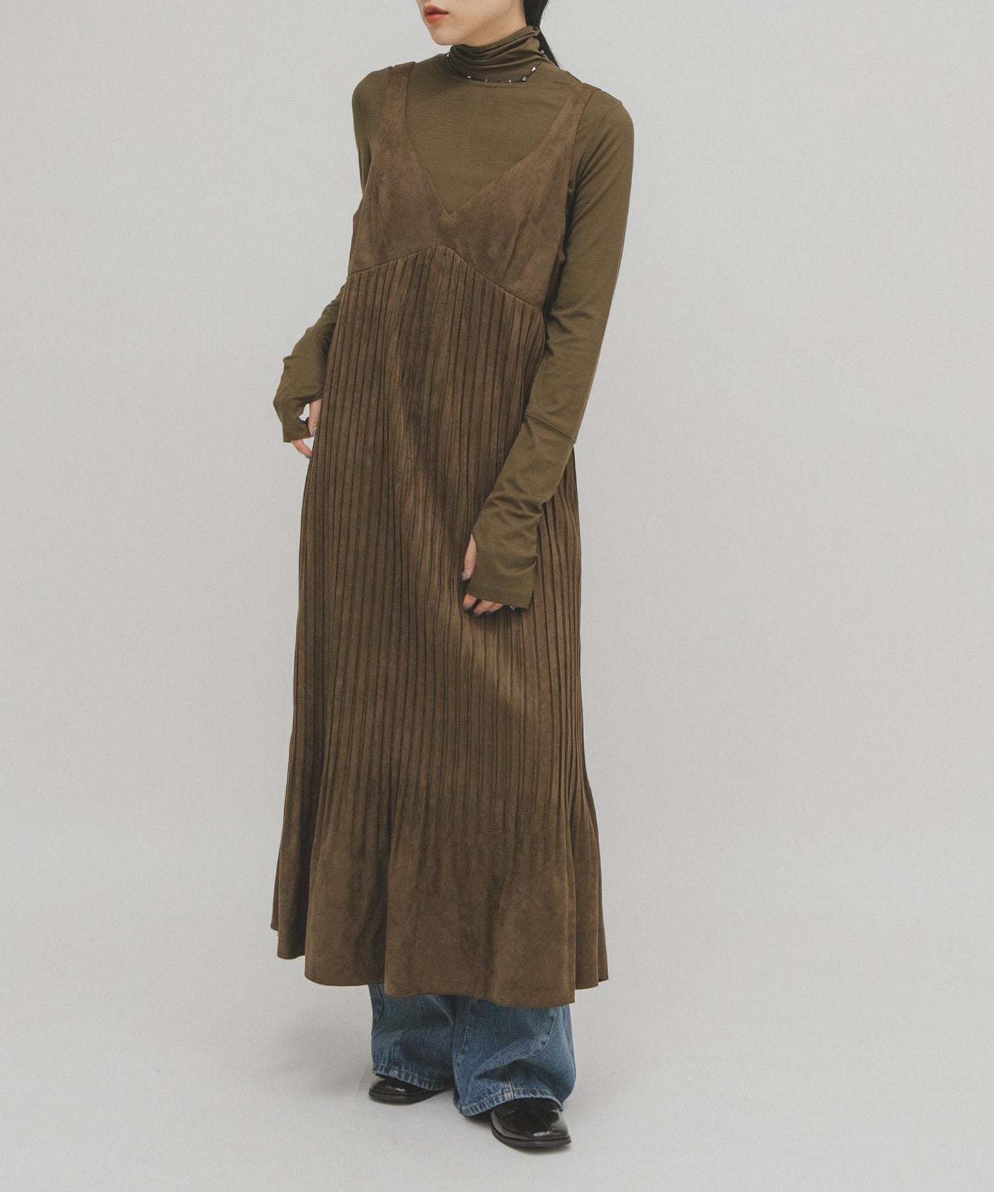 illi 高領基礎款T恤