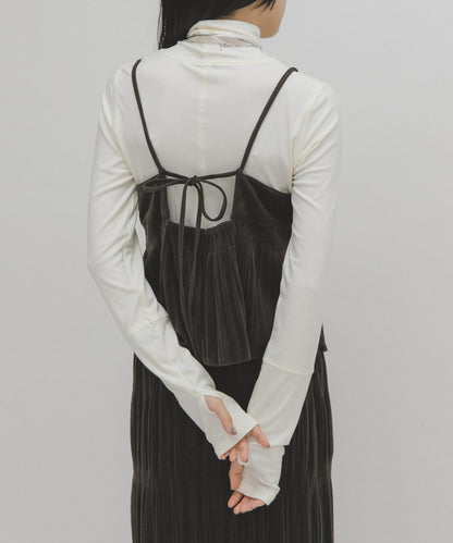 illi 高領基礎款T恤