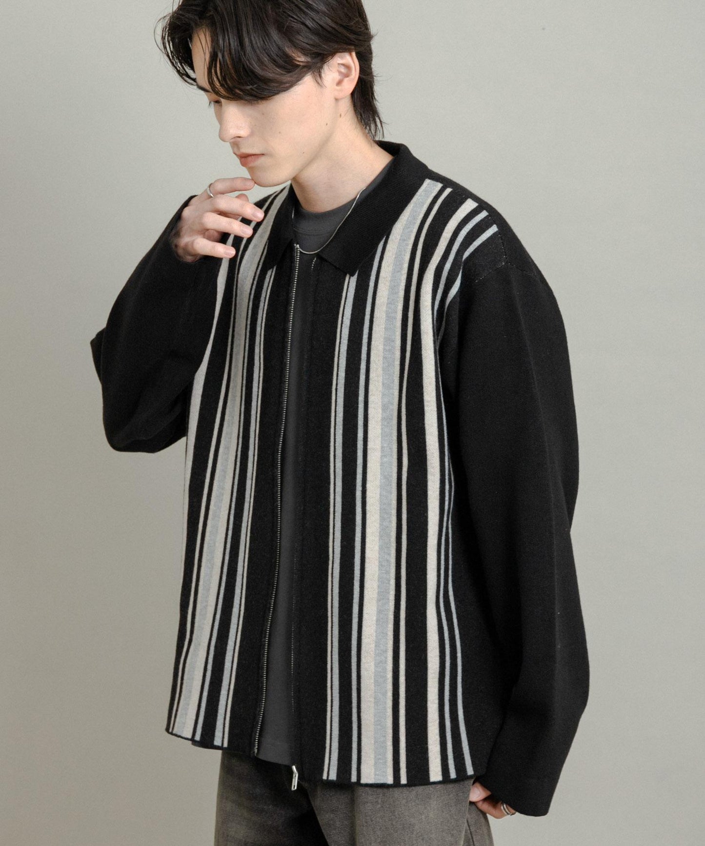 條紋拉鍊針織襯衫