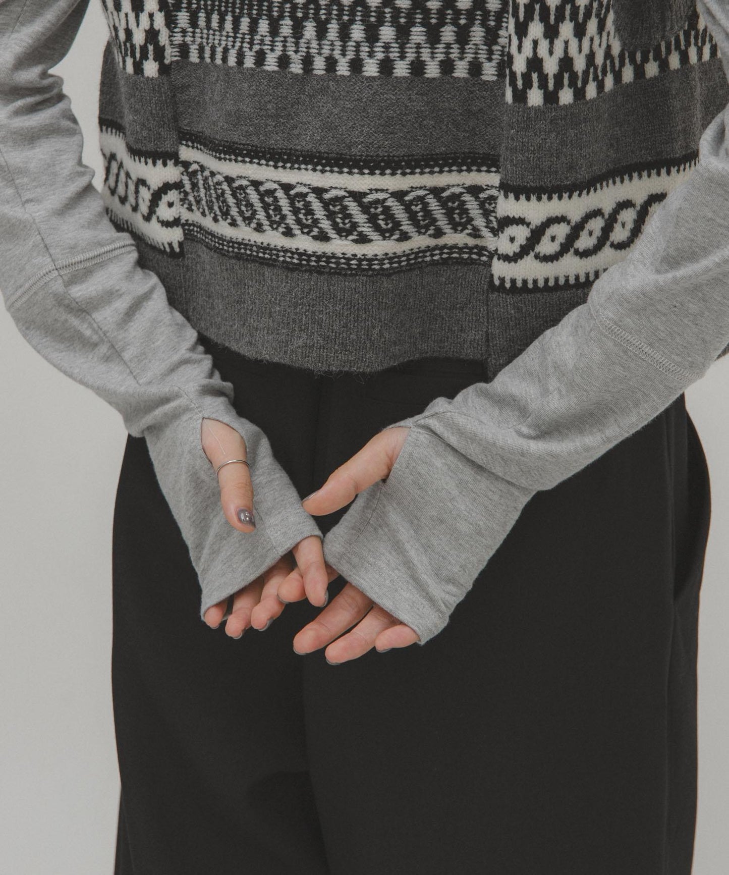 illi 高領基礎款T恤