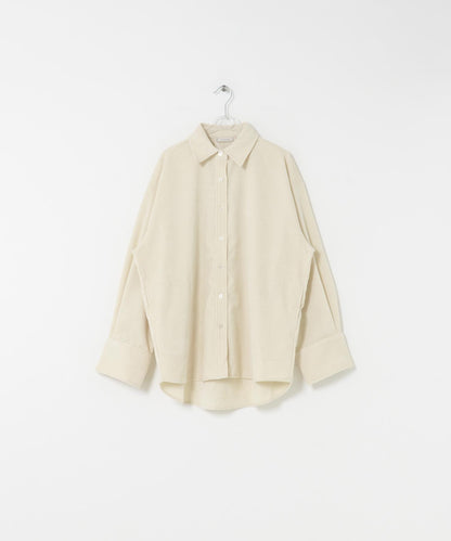 褶皺天鵝絨襯衫