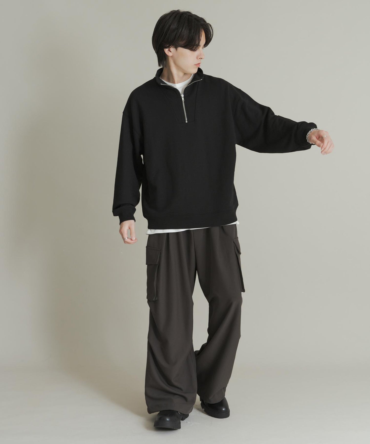 部分網絡限定色半拉鍊長袖衛衣