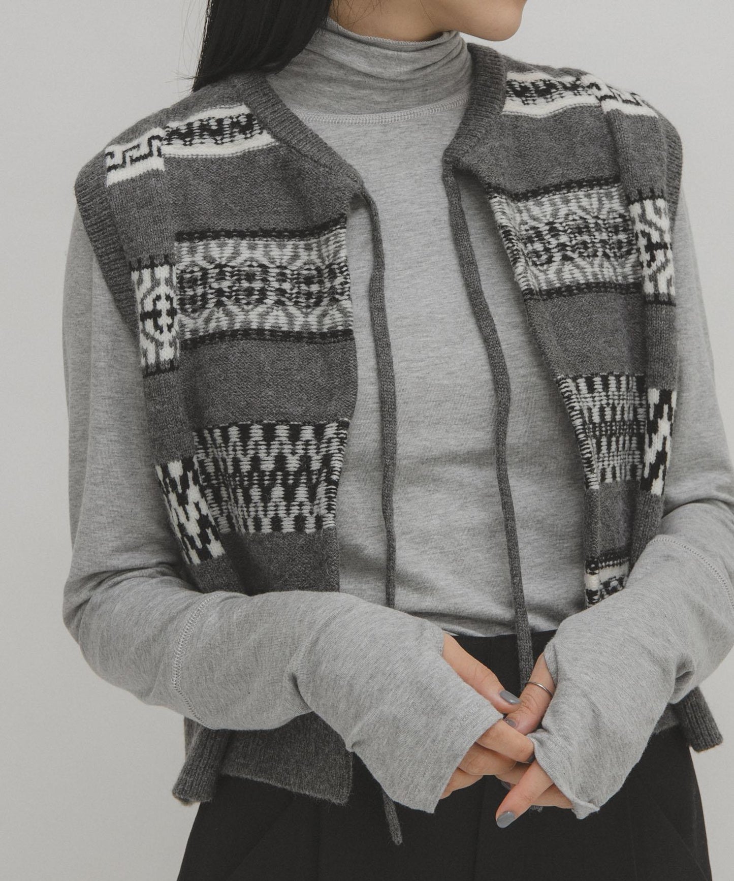 illi 高領基礎款T恤