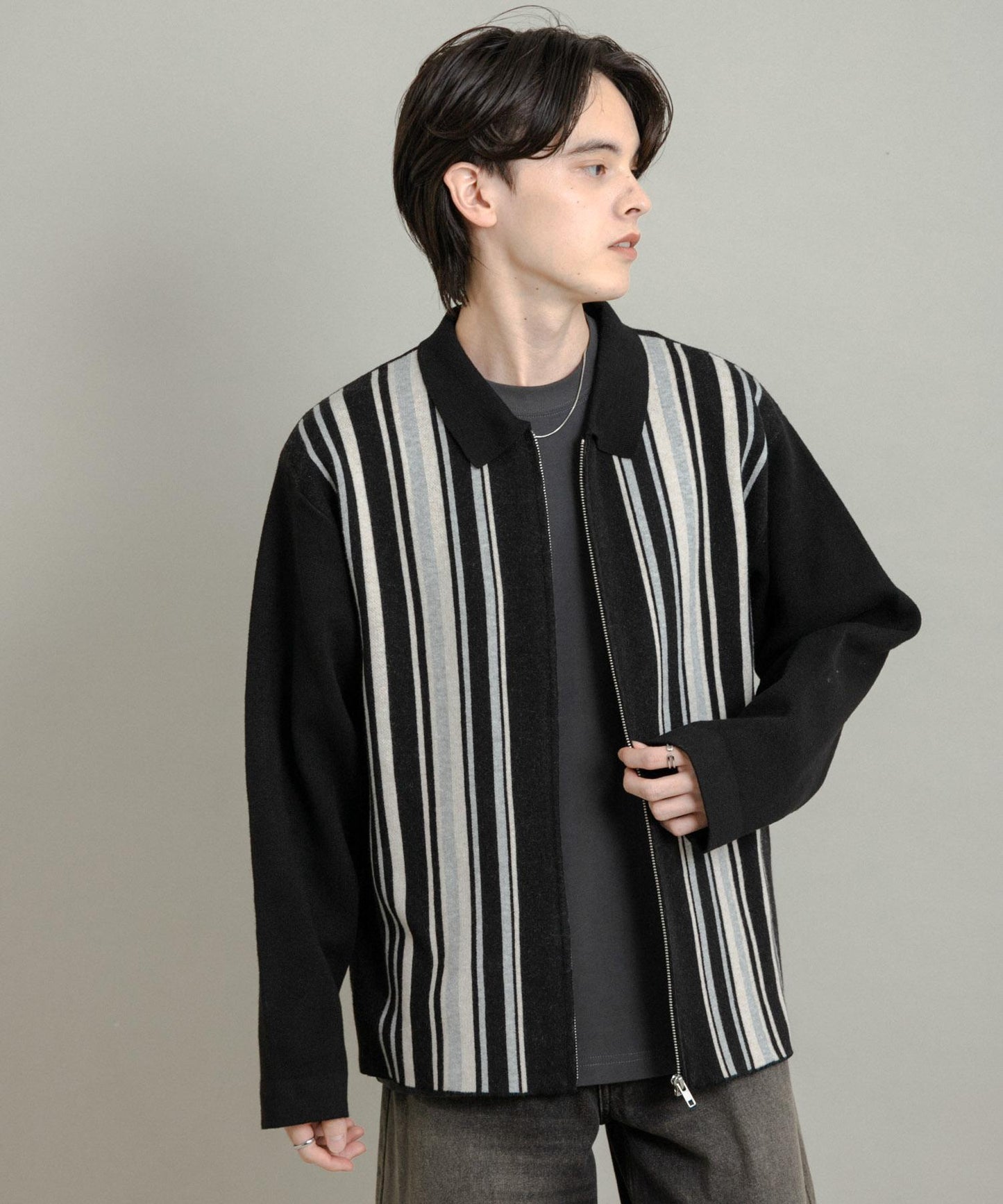 條紋拉鍊針織襯衫