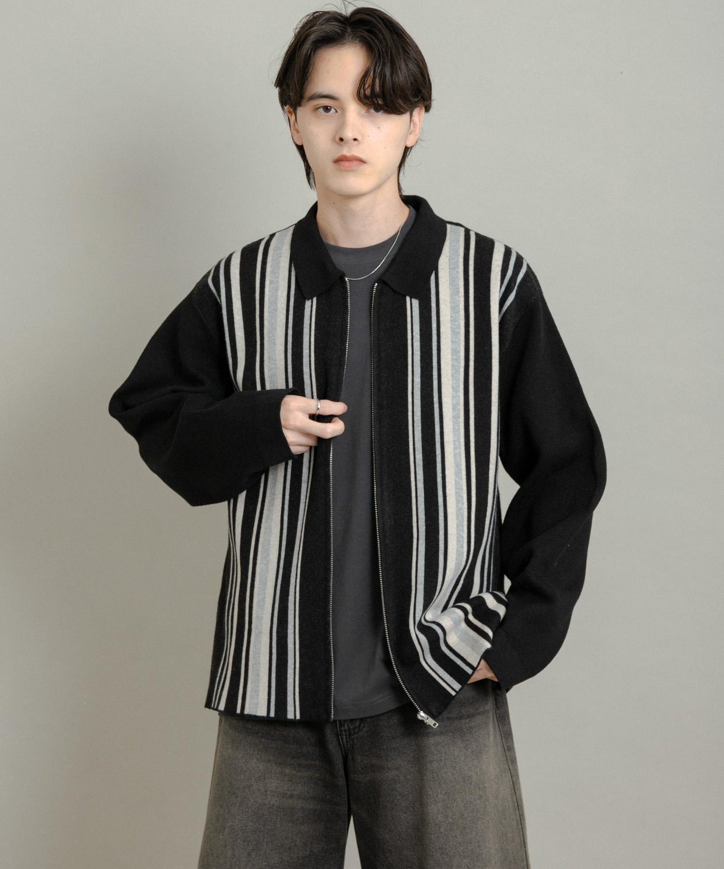 條紋拉鍊針織襯衫