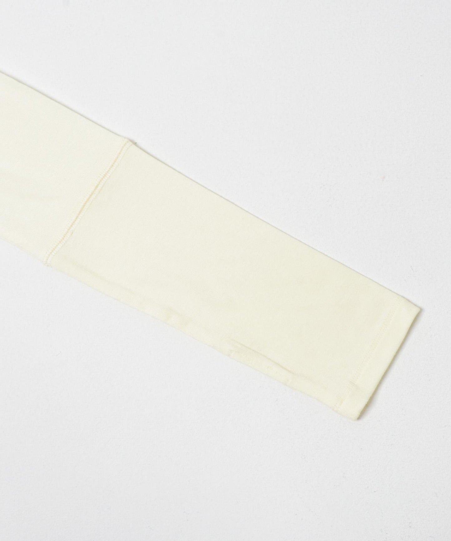 illi 高領基礎款T恤