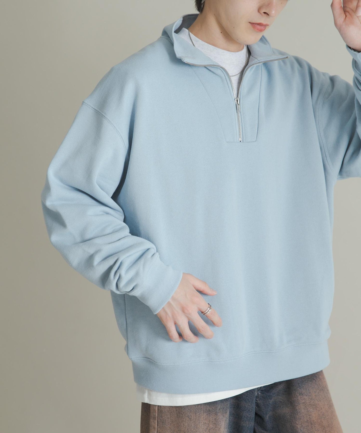 部分網絡限定色半拉鍊長袖衛衣