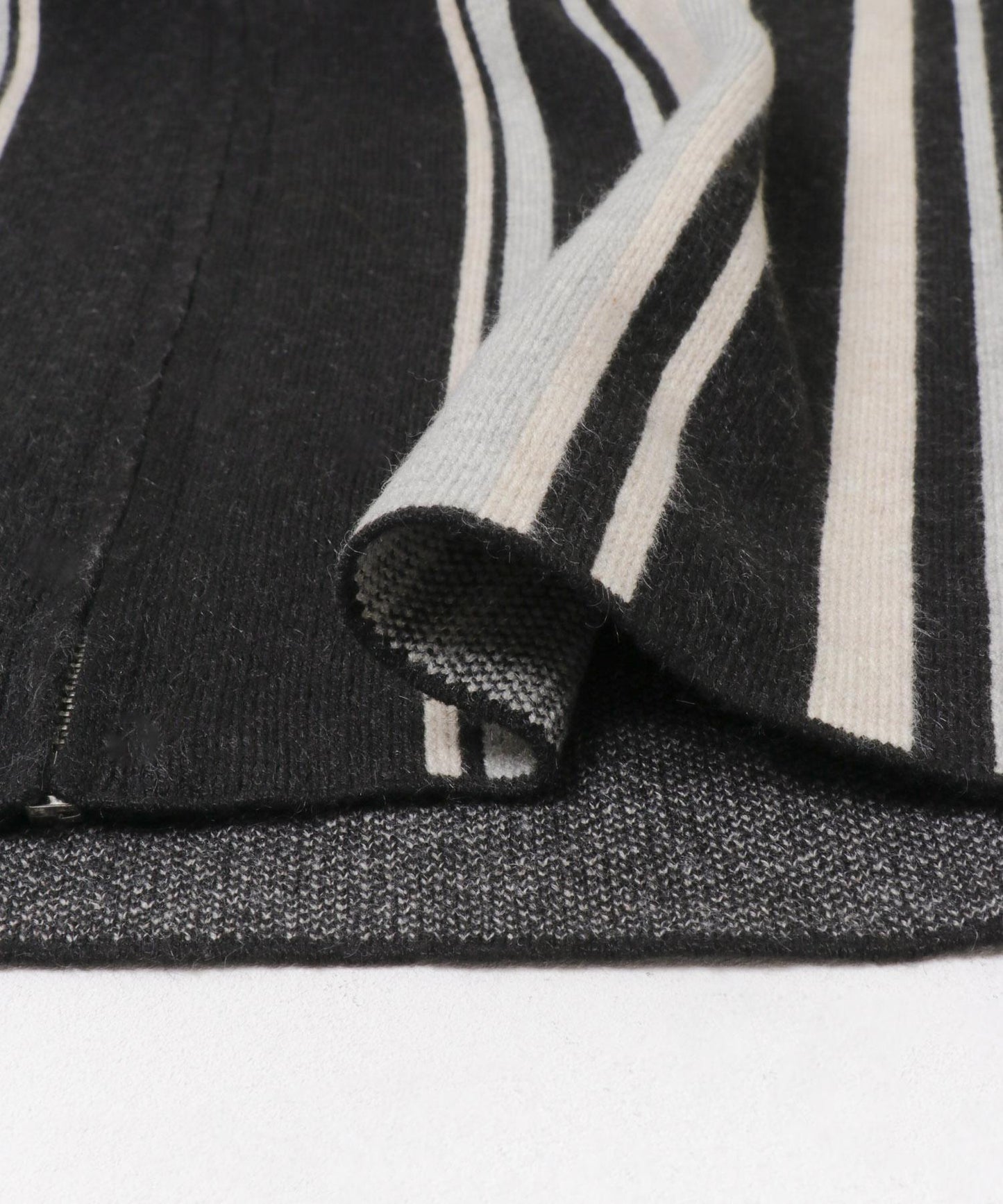 條紋拉鍊針織襯衫