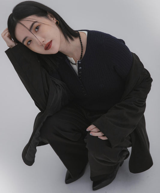 刺繡亨利領迷你麻花針織衫