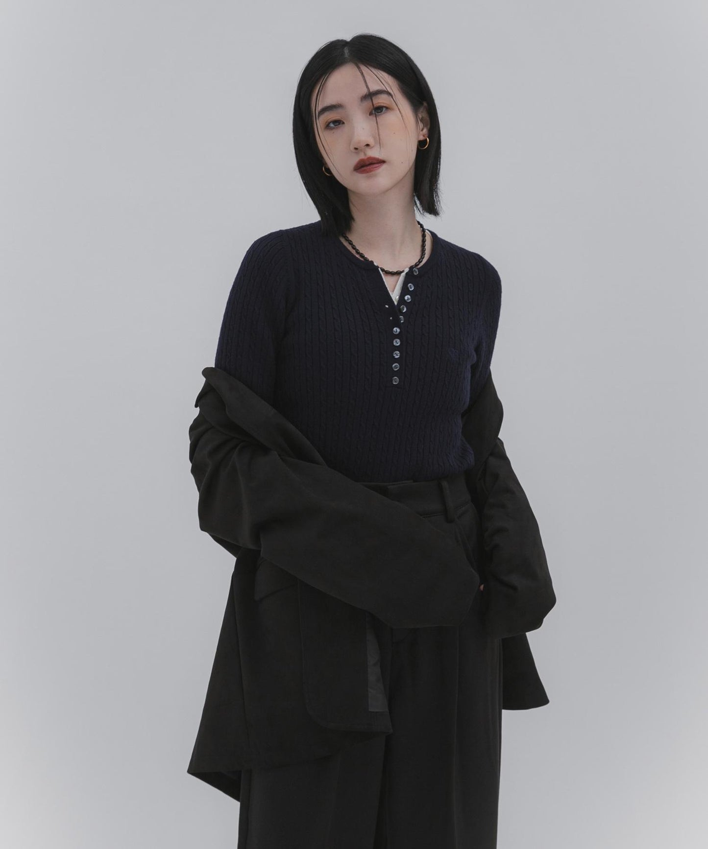 刺繡亨利領迷你麻花針織衫