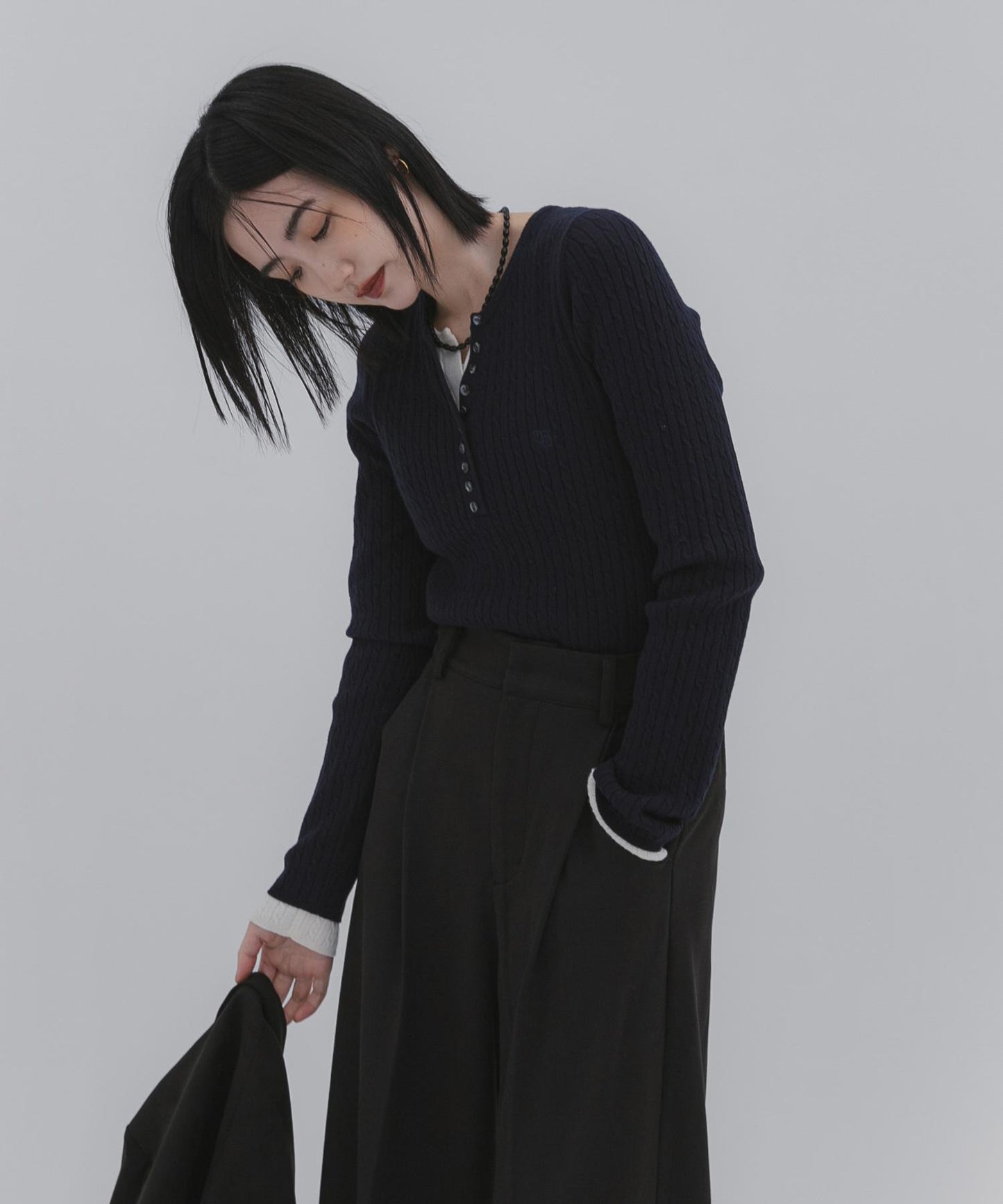 刺繡亨利領迷你麻花針織衫