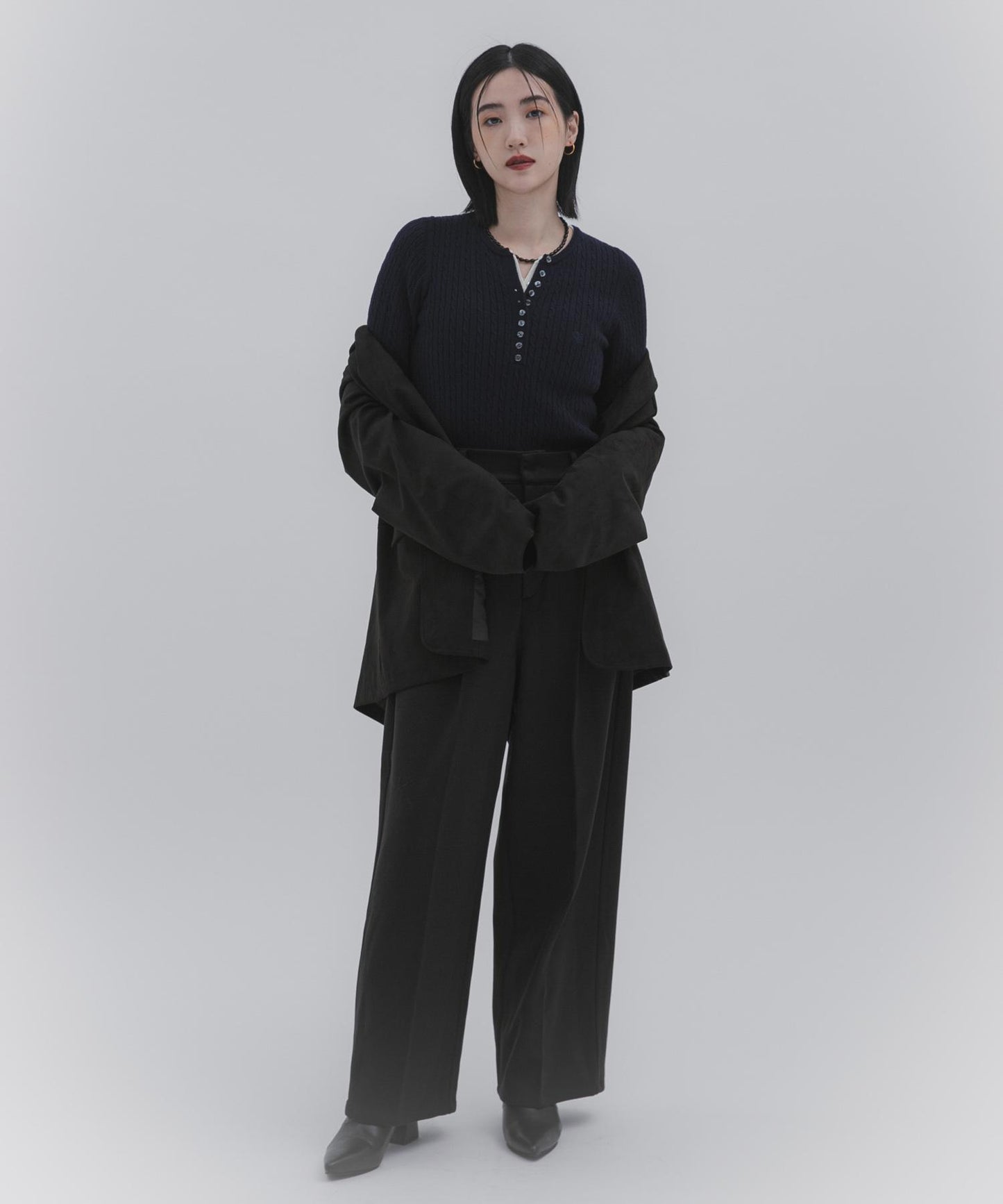 刺繡亨利領迷你麻花針織衫