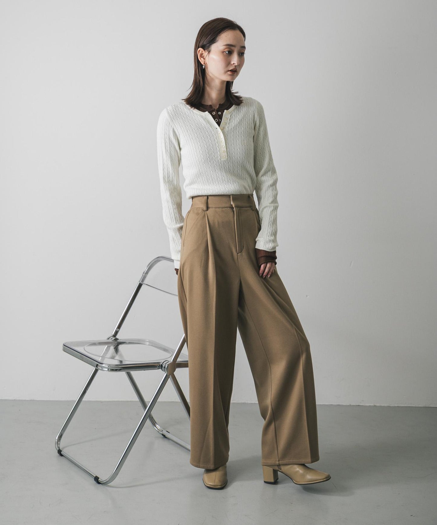 刺繡亨利領迷你麻花針織衫