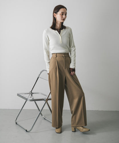 刺繡亨利領迷你麻花針織衫