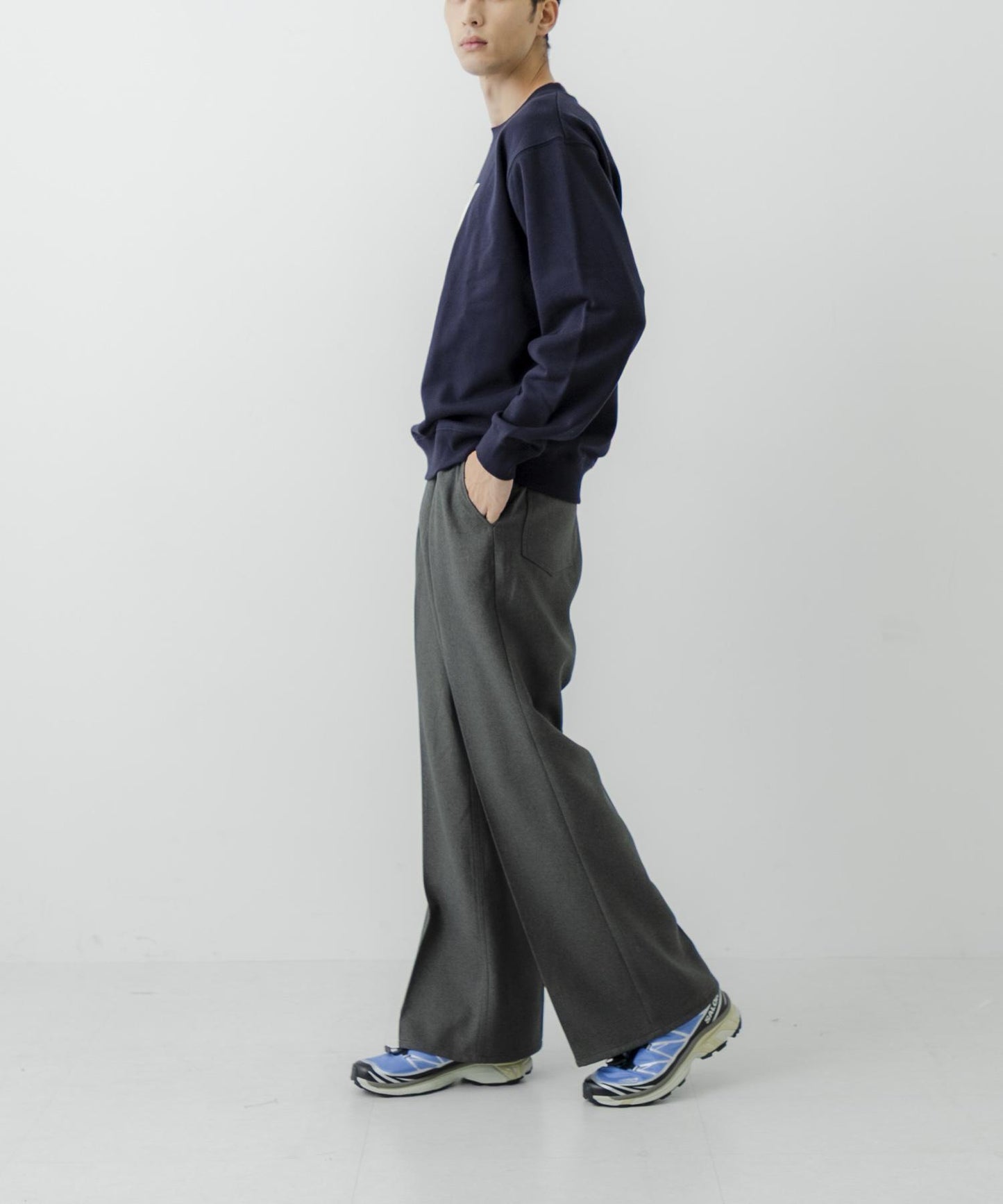 URBAN RESEARCH iD Francis Cadell F字母印花衛衣