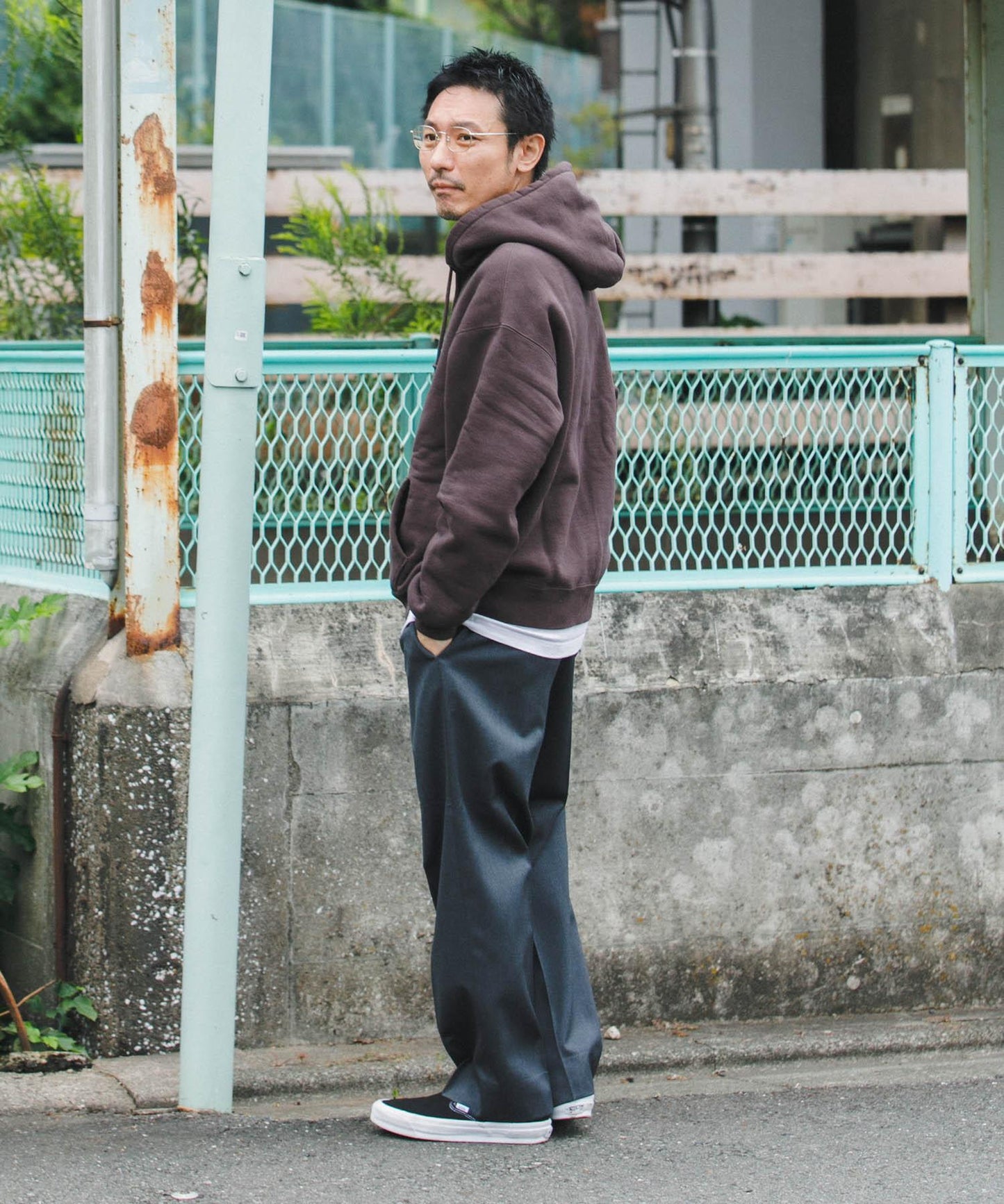 LOGIC ONE拉鍊連帽衛衣