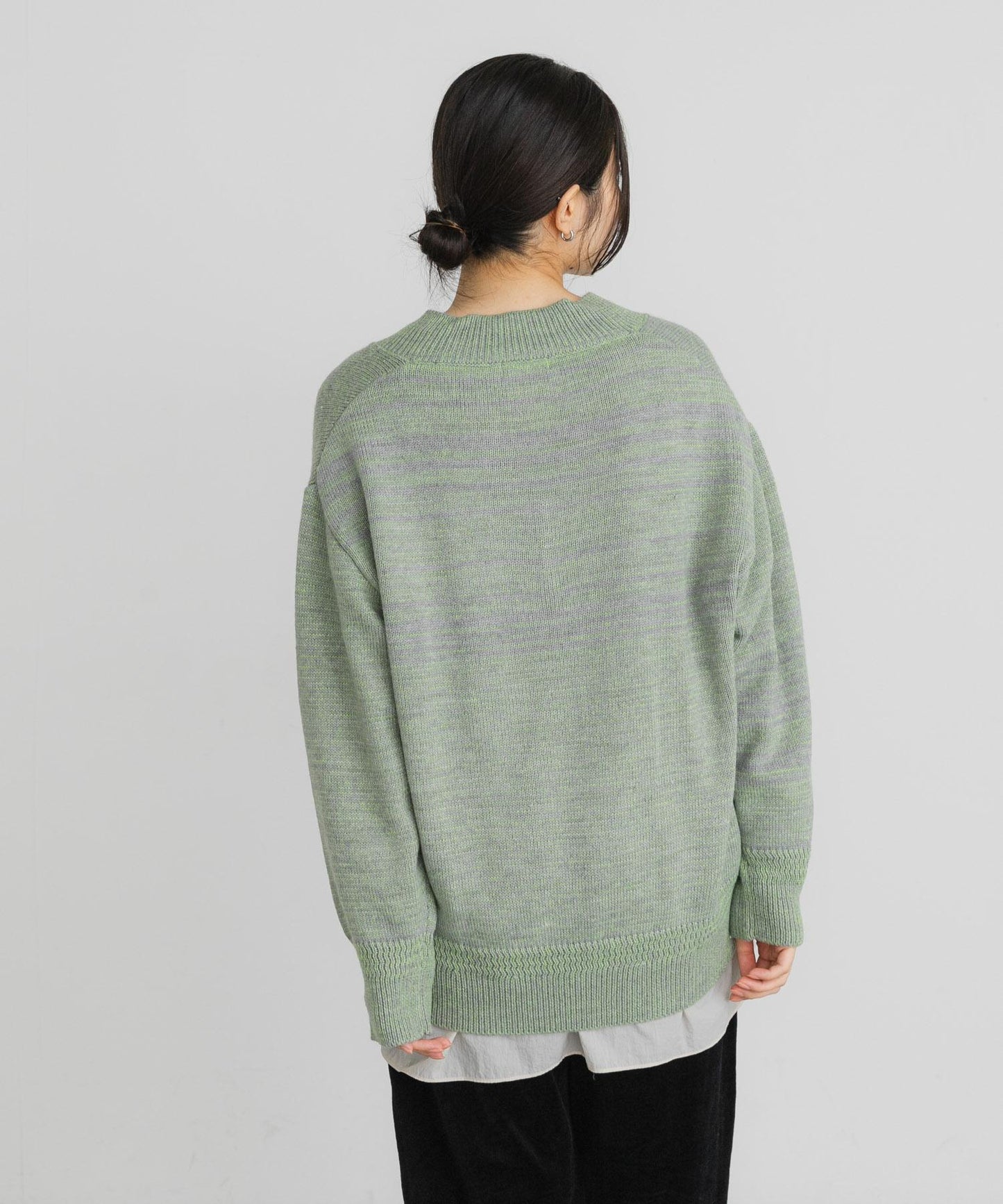 V領寬鬆條紋針織衫