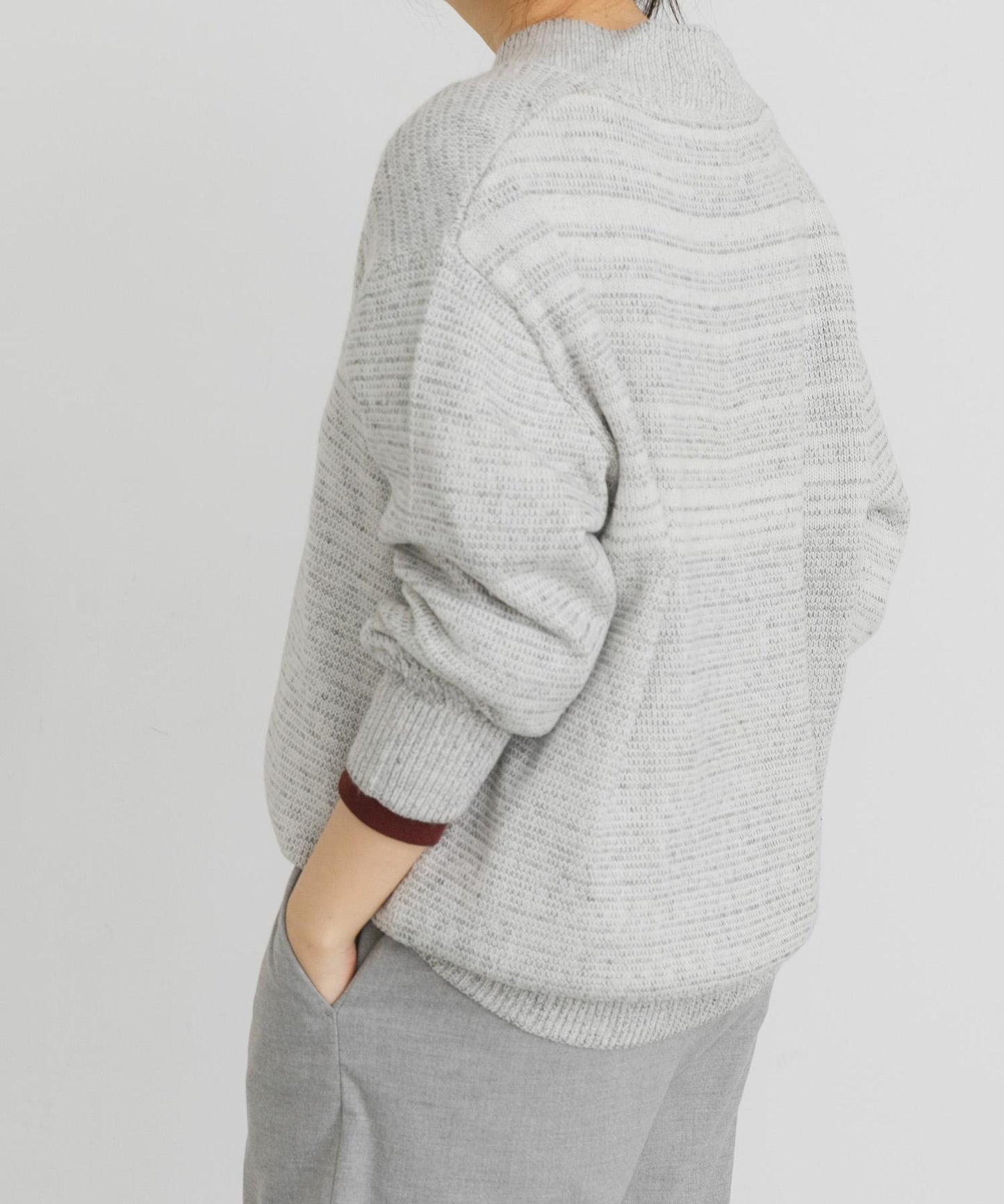 V領寬鬆條紋針織衫