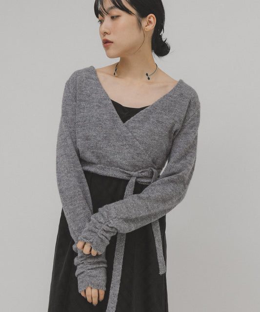 裹身式修身針織衫