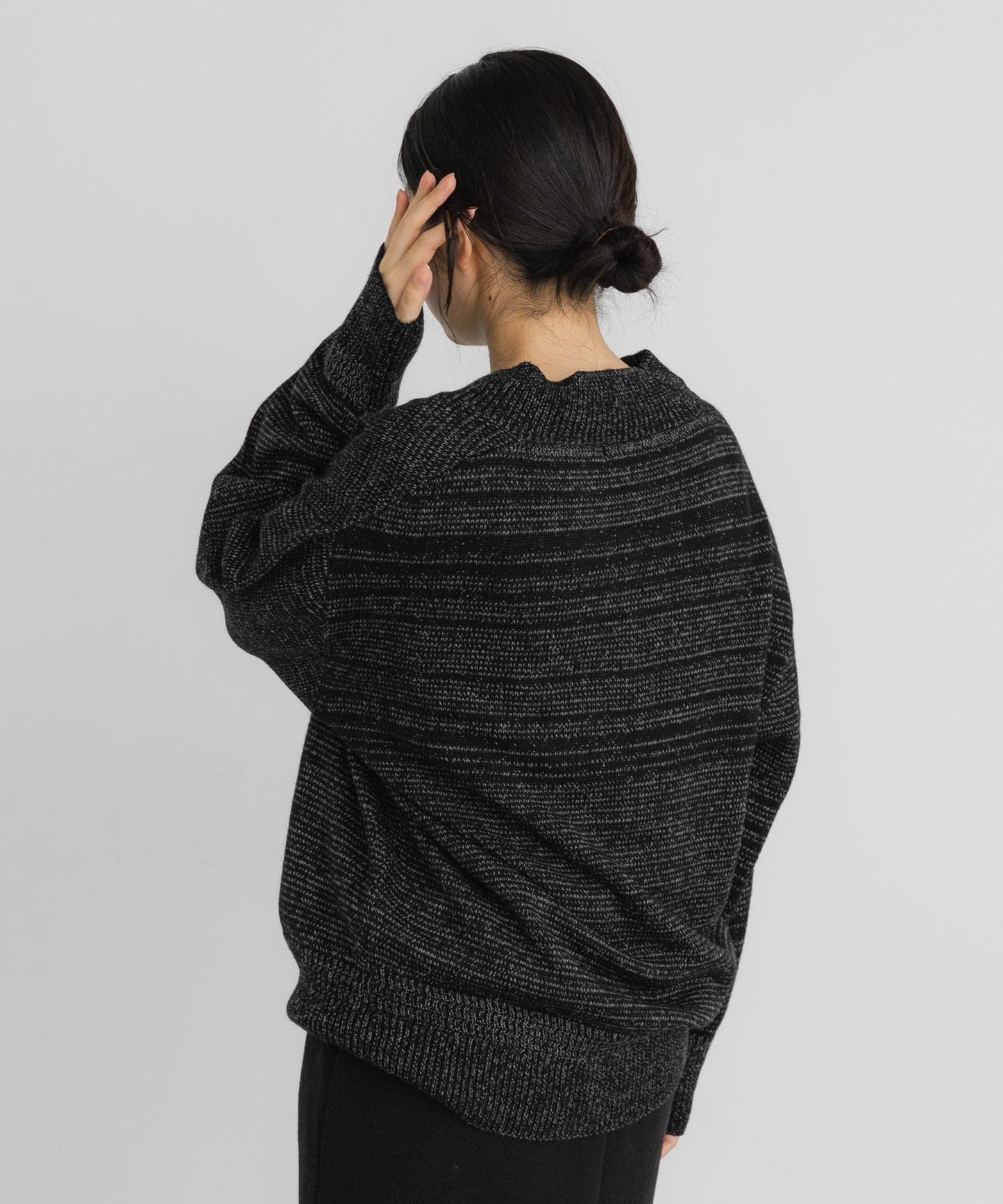 V領寬鬆條紋針織衫