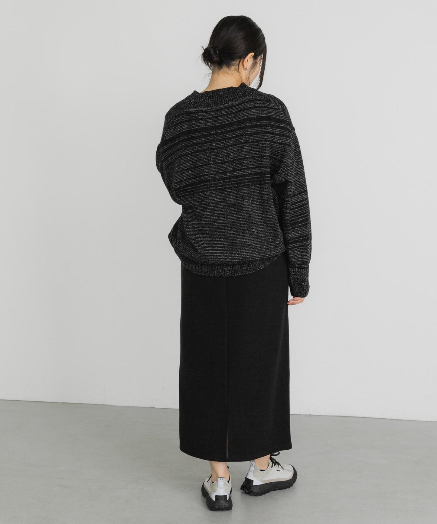 V領寬鬆條紋針織衫