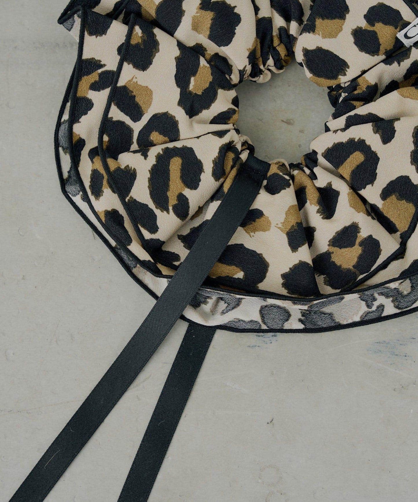 Chico 大蝴蝶結設計 髮圈