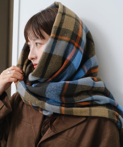 格紋流蘇圍巾