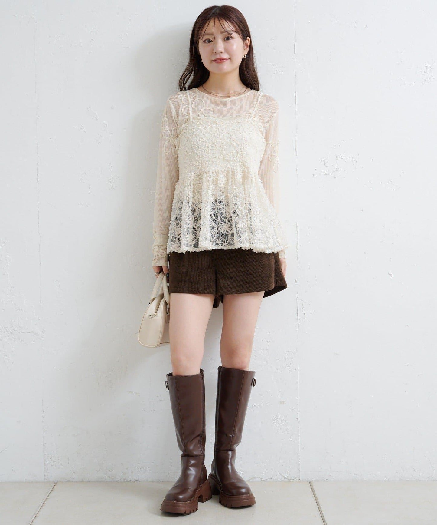 羽毛感蕾絲吊帶背心