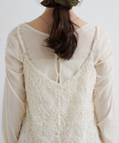 羽毛感蕾絲長款上衣