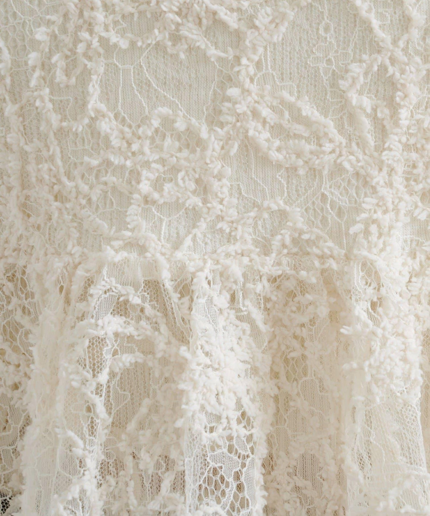 羽毛感蕾絲吊帶背心