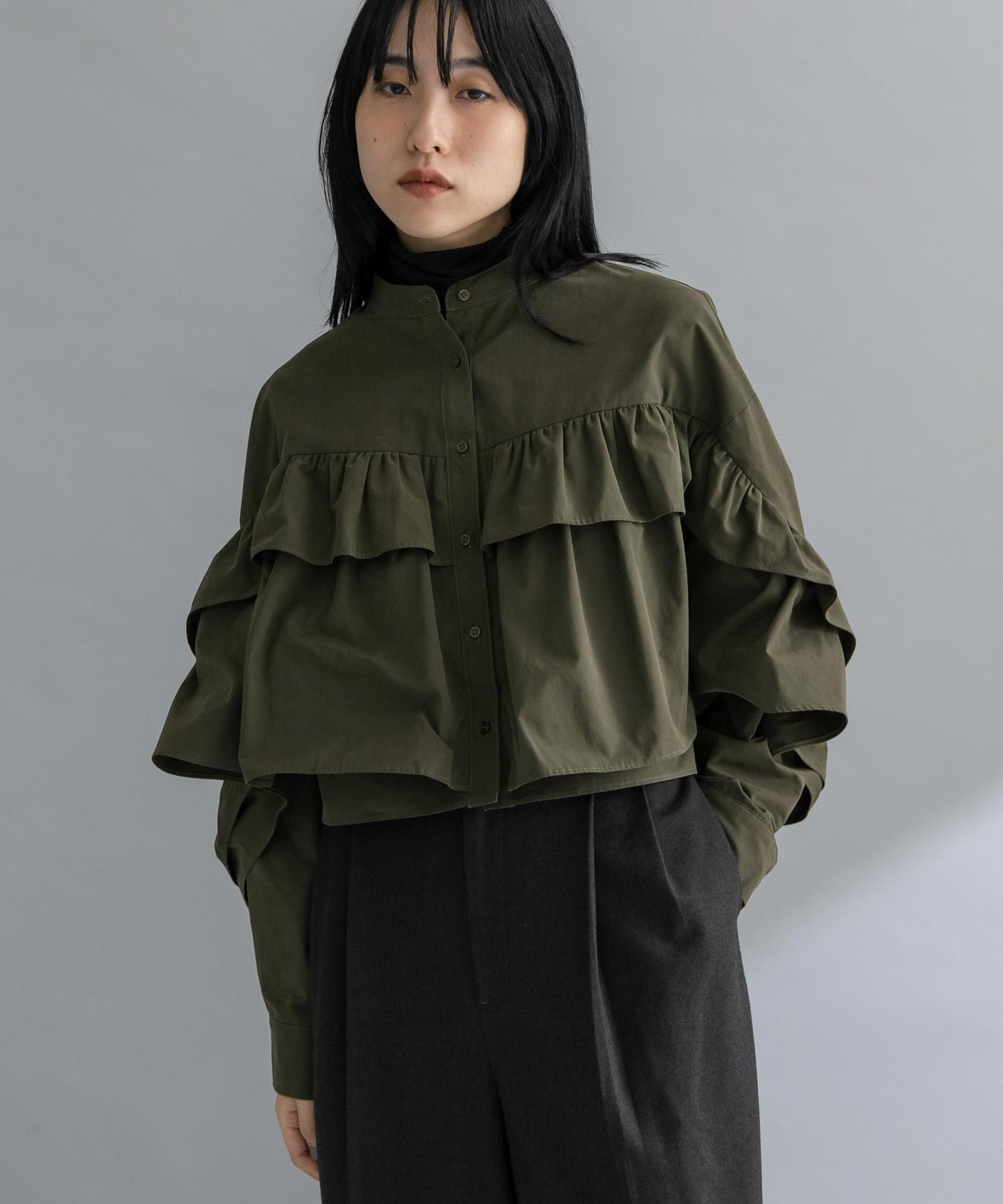 荷葉邊設計襯衫