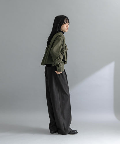 荷葉邊設計襯衫