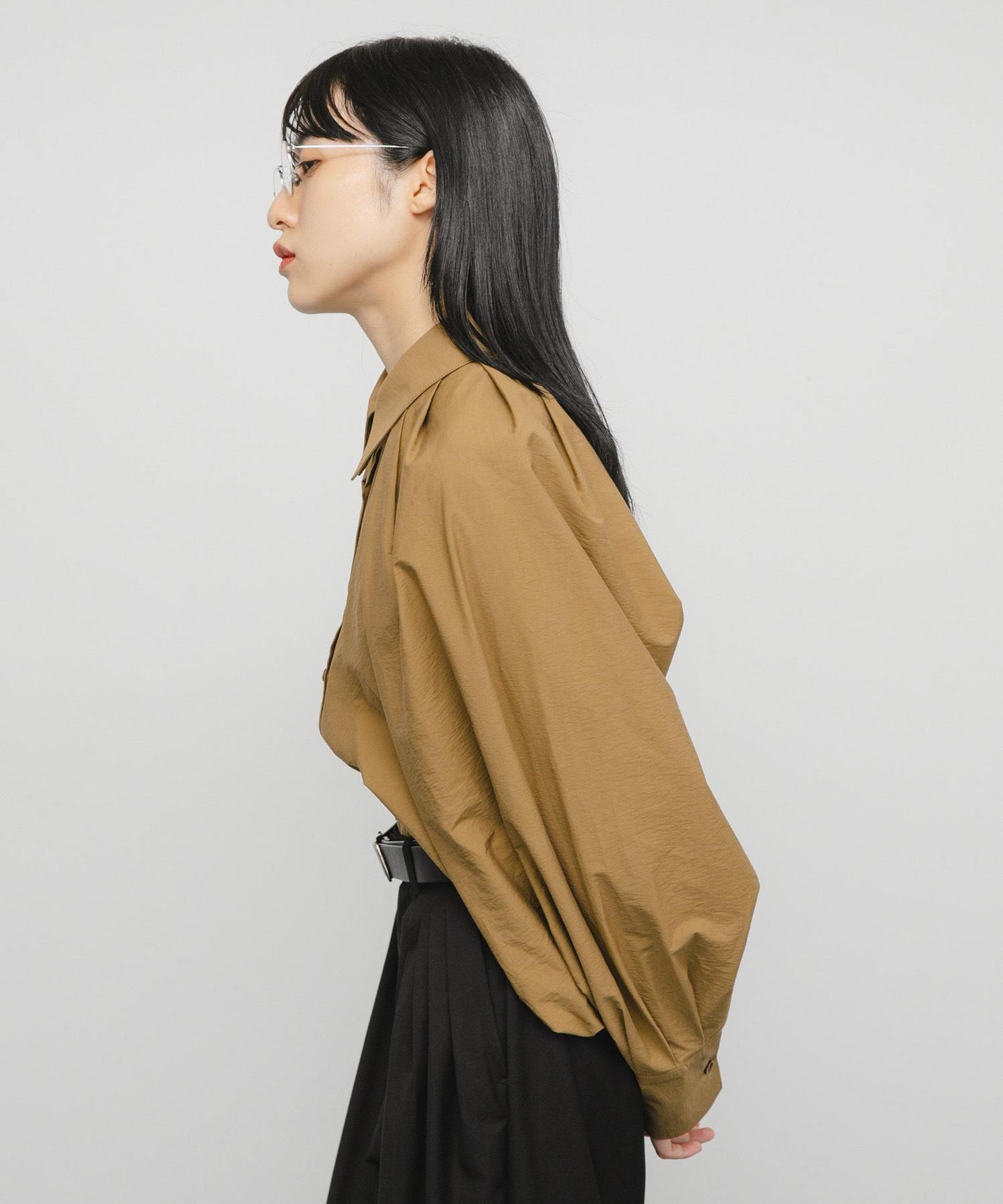 泡泡袖短款襯衫