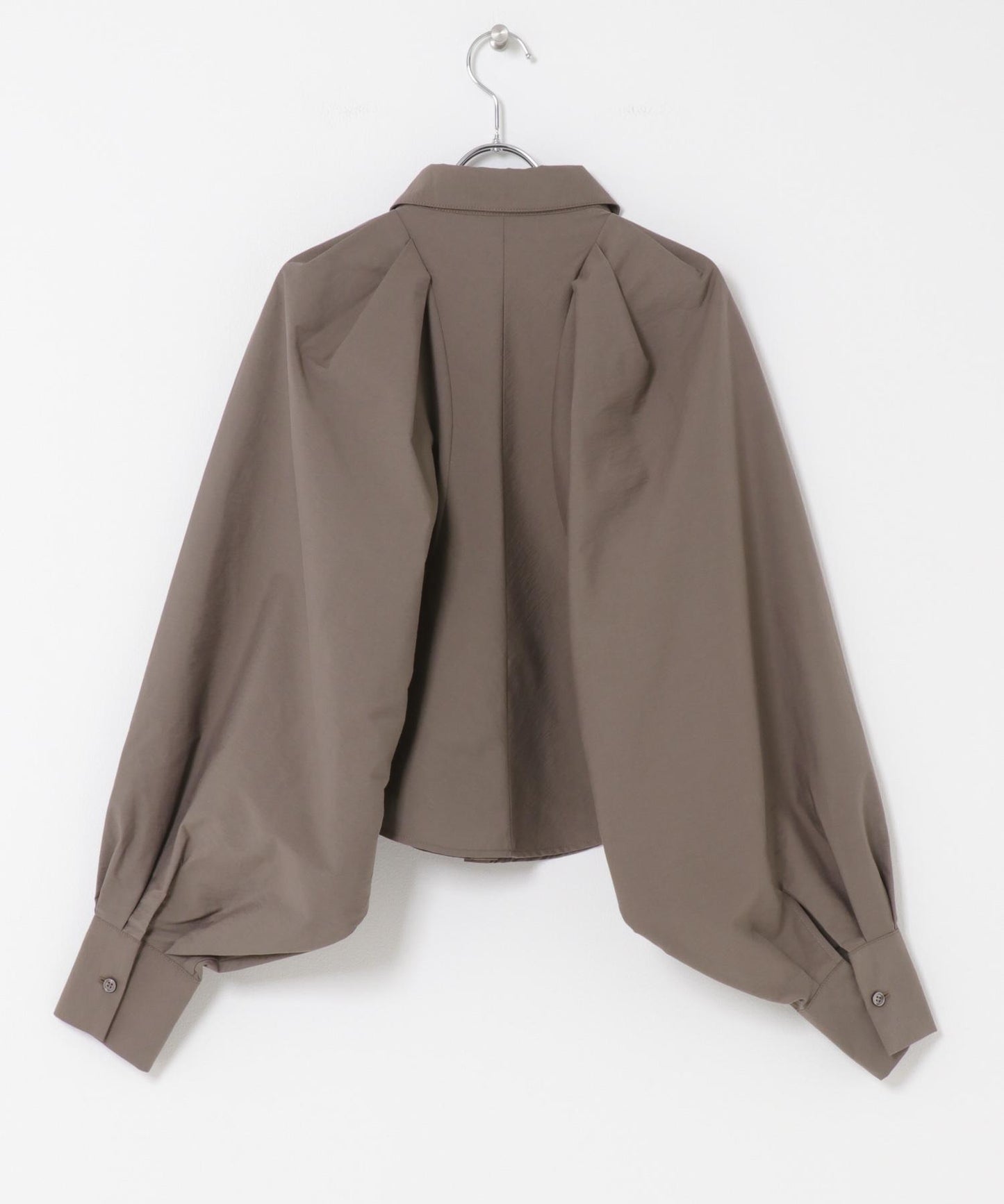 泡泡袖短款襯衫