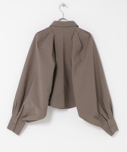 泡泡袖短款襯衫