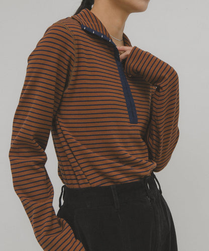 高領紐扣條紋上衣