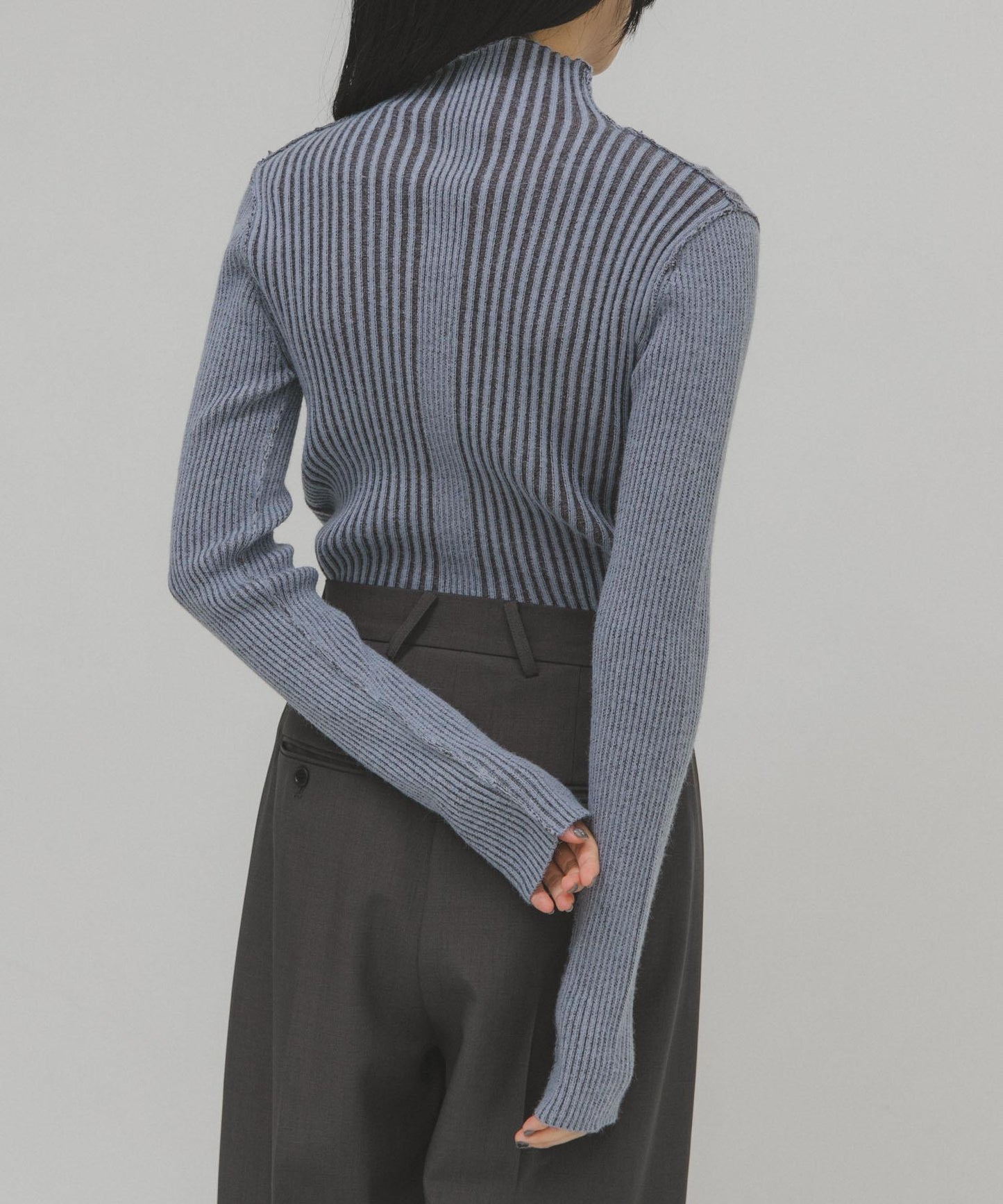 illi 隨機羅紋高領針織衫