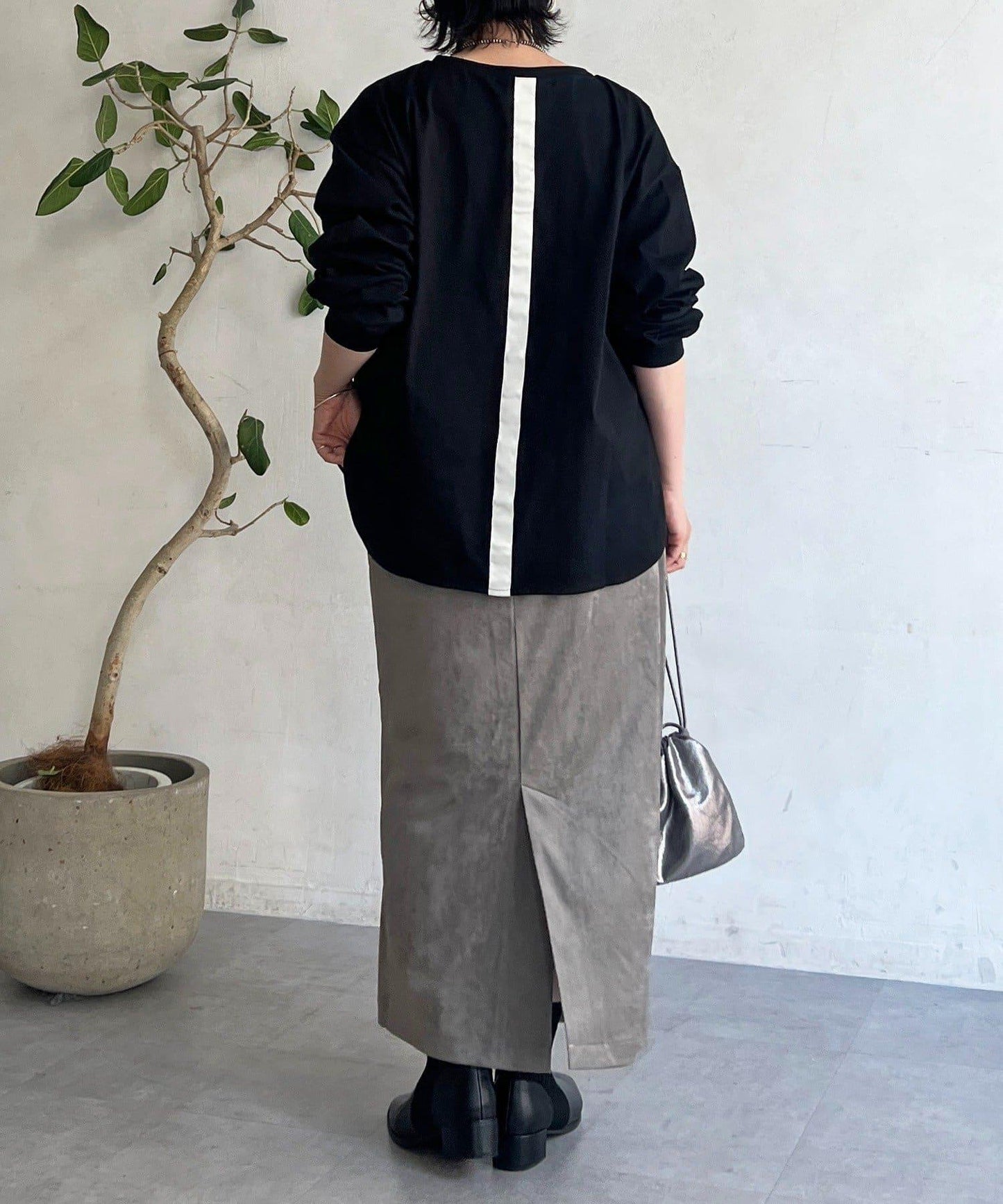 麂皮絨感包裹裙