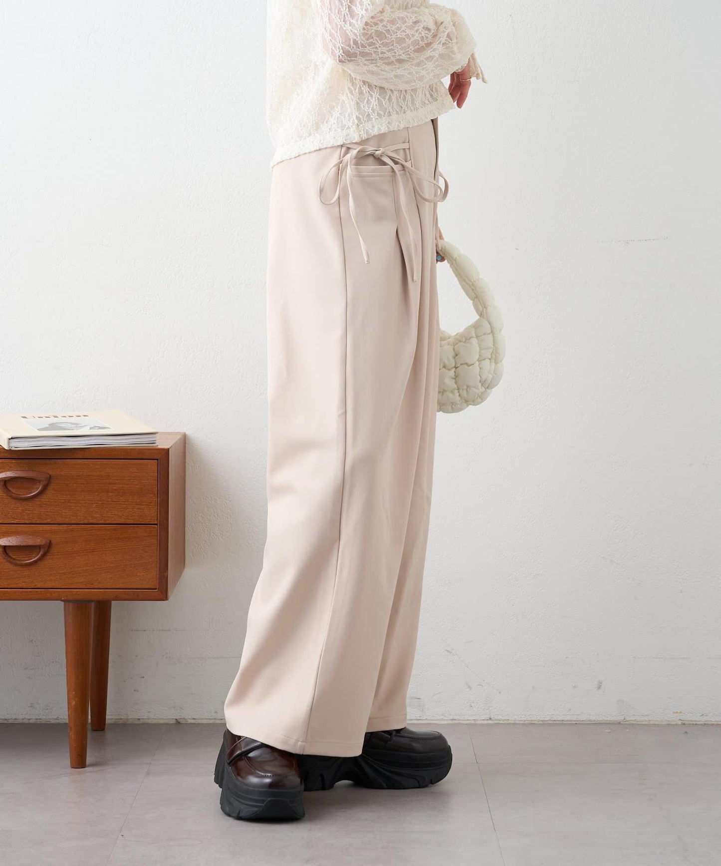 w closet 蝴蝶結褶襉 褲子