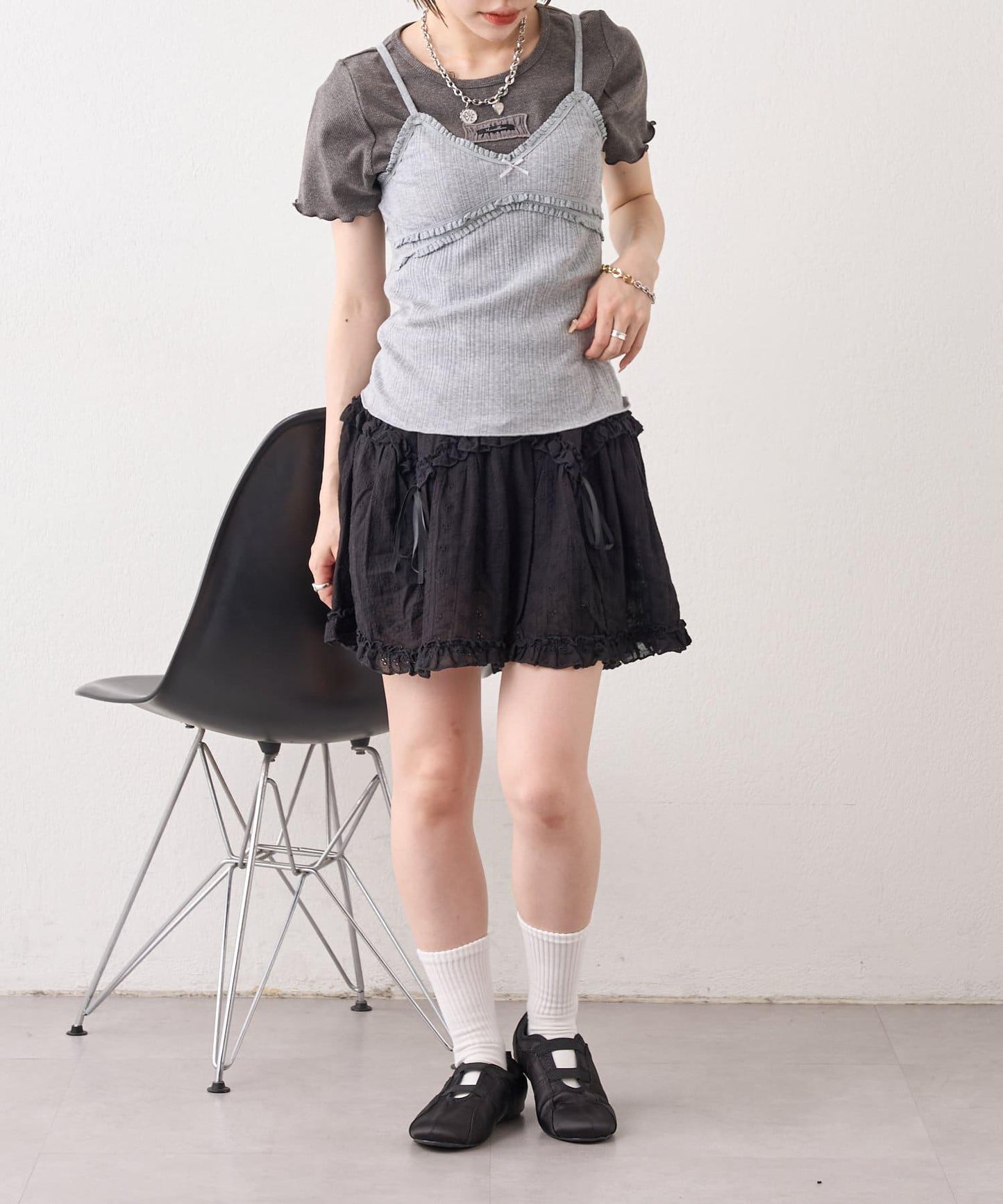 w closet 隨機羅紋蕾絲吊帶上衣