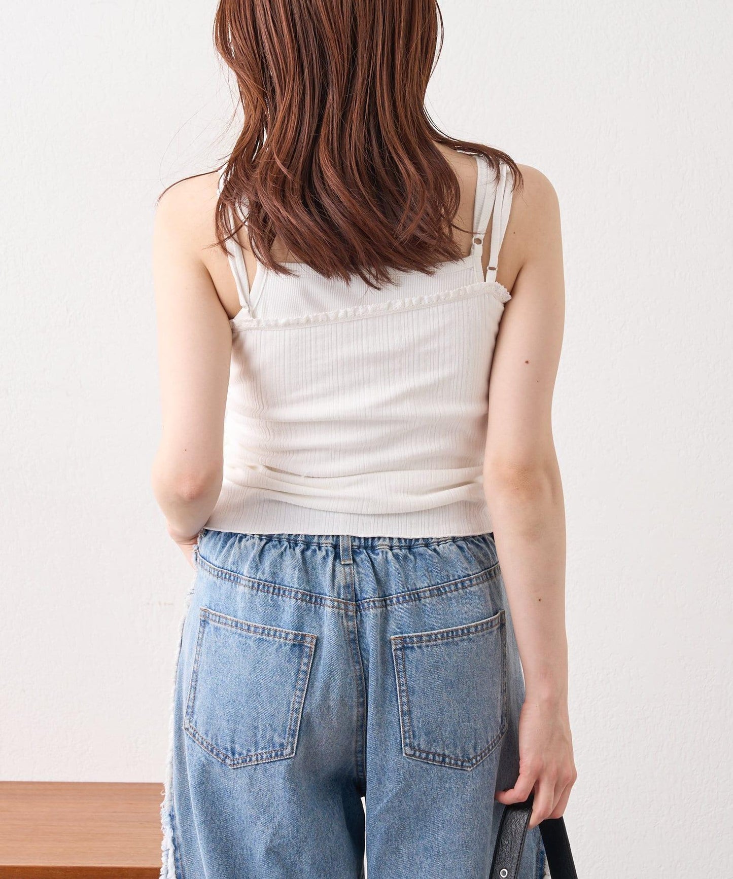 w closet 隨機羅紋蕾絲吊帶上衣